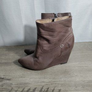 Frye 7.5M Womens Boots Reina Wedge  Brown Leather Short Zip Up Ankle Bootie